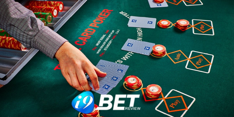 Luật chơi Poker rất đơn giản tại i9BET